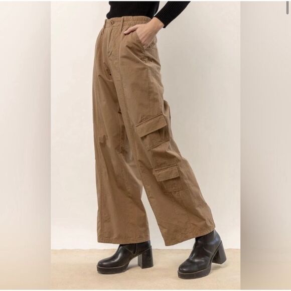 Bohme Taegan Cargo Pants, Tan / Taupe / Brown, Size Medium - Picture 2 of 6